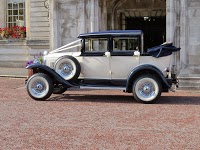Ebony and Ivory Wedding Cars Ltd 1071549 Image 6